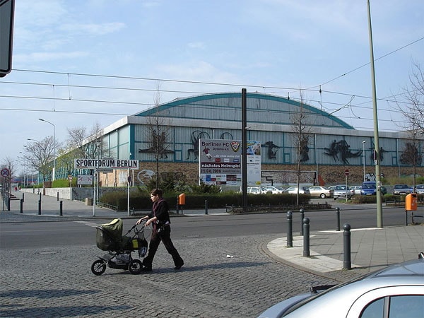 Eislaufen im Sportforum Hohenschönhausen