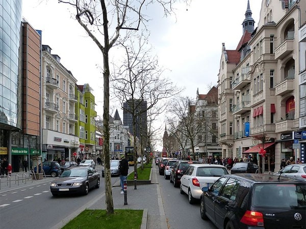 Einkaufen: Die Schloßstraße