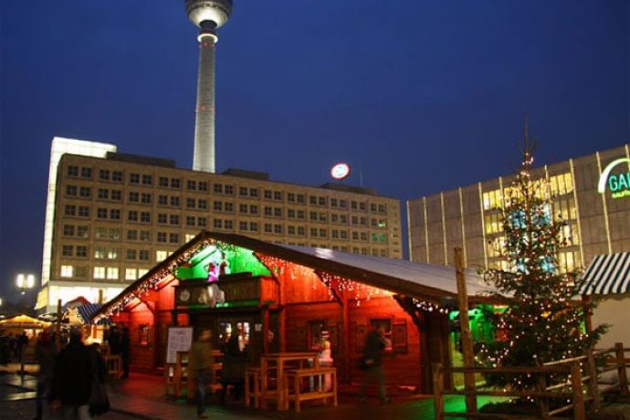 Weihnachtsmarkt auf dem Alexanderplatz Berlin